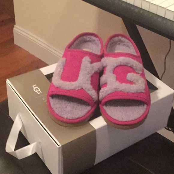 UGG SLIDE - Picture 7 of 7